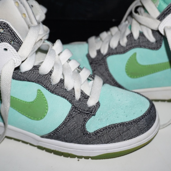 NIKE | WOMEN'S NIKE DUNK HIGH 6.0 'MINT' - Picture 1 of 8